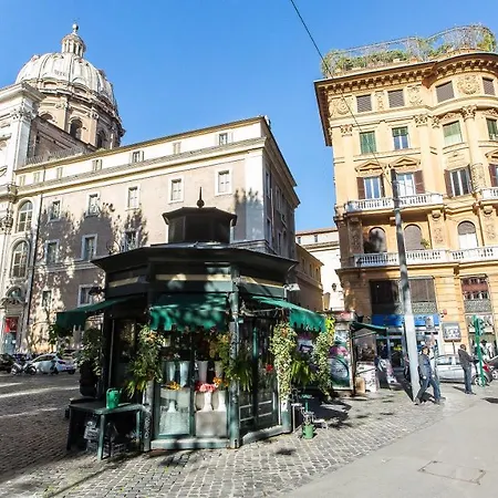 Appartement Arenula By In Rome